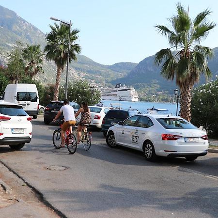 Apartment Sandrita Kotor Luaran gambar