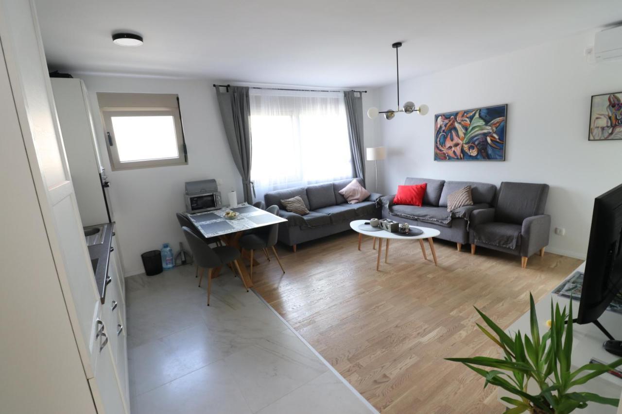 Apartment Sandrita Kotor Luaran gambar