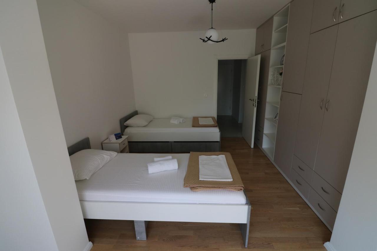 Apartment Sandrita Kotor Luaran gambar